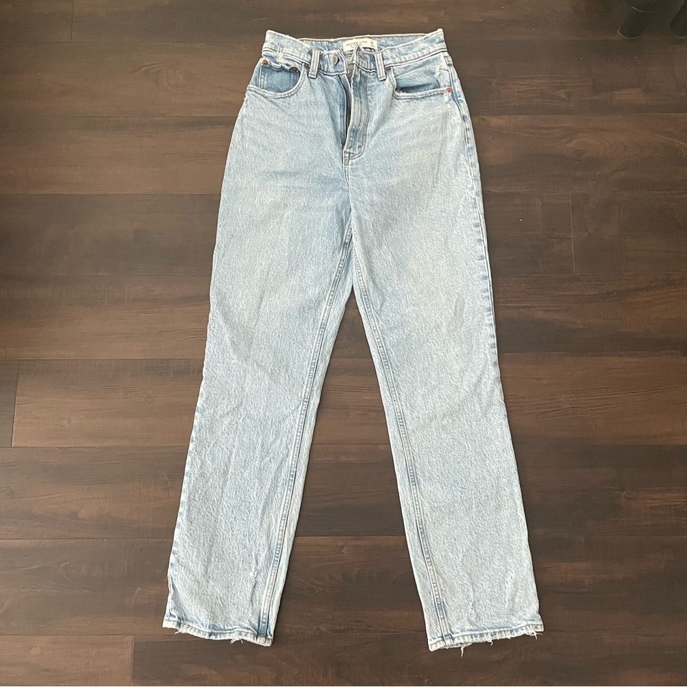 Abercrombie & Fitch Jeans Size 26 or 2Regular